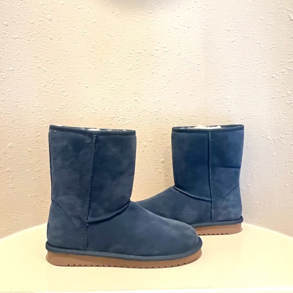 Koolaburra By UGG Women’s Koola Short Blue Boots/Sz:7/NWT - Picture 2 of 11